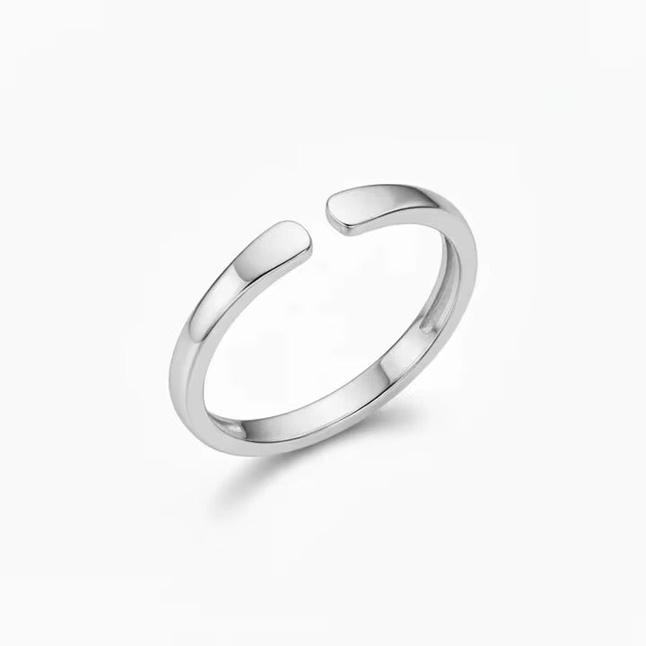 Ring mit 2 Initialen, mit Gravur und 3 verschiedene Farben