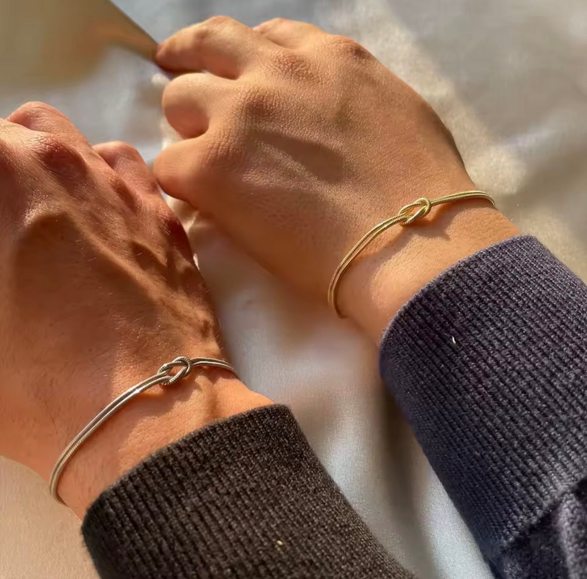 Ewiger Liebesknoten – Partnerarmbänder