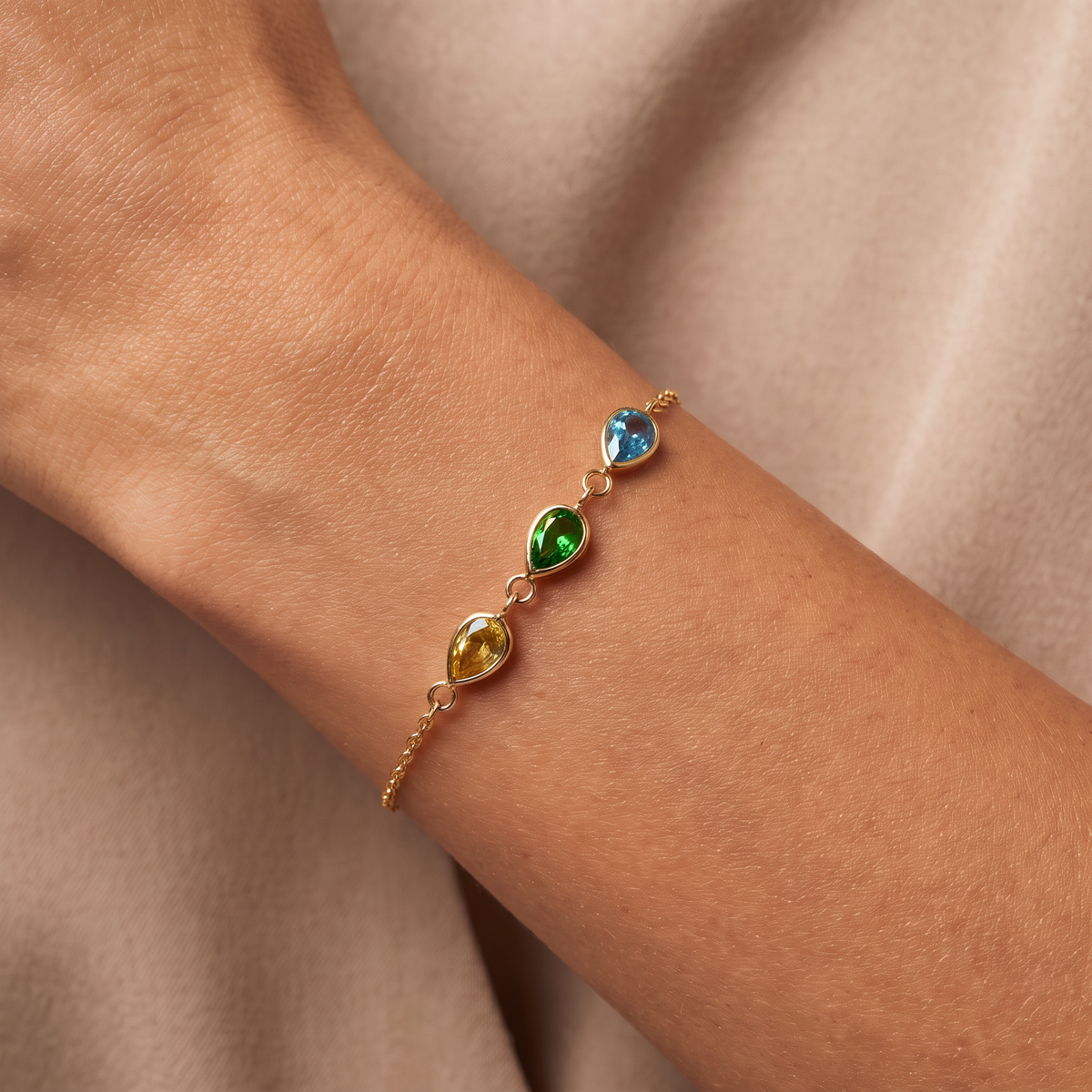 Bracelet with 3 birthstones - Birthena