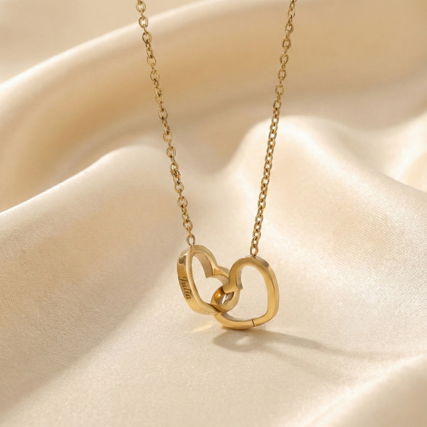 Amora- Doppelherzkette mit Gravur