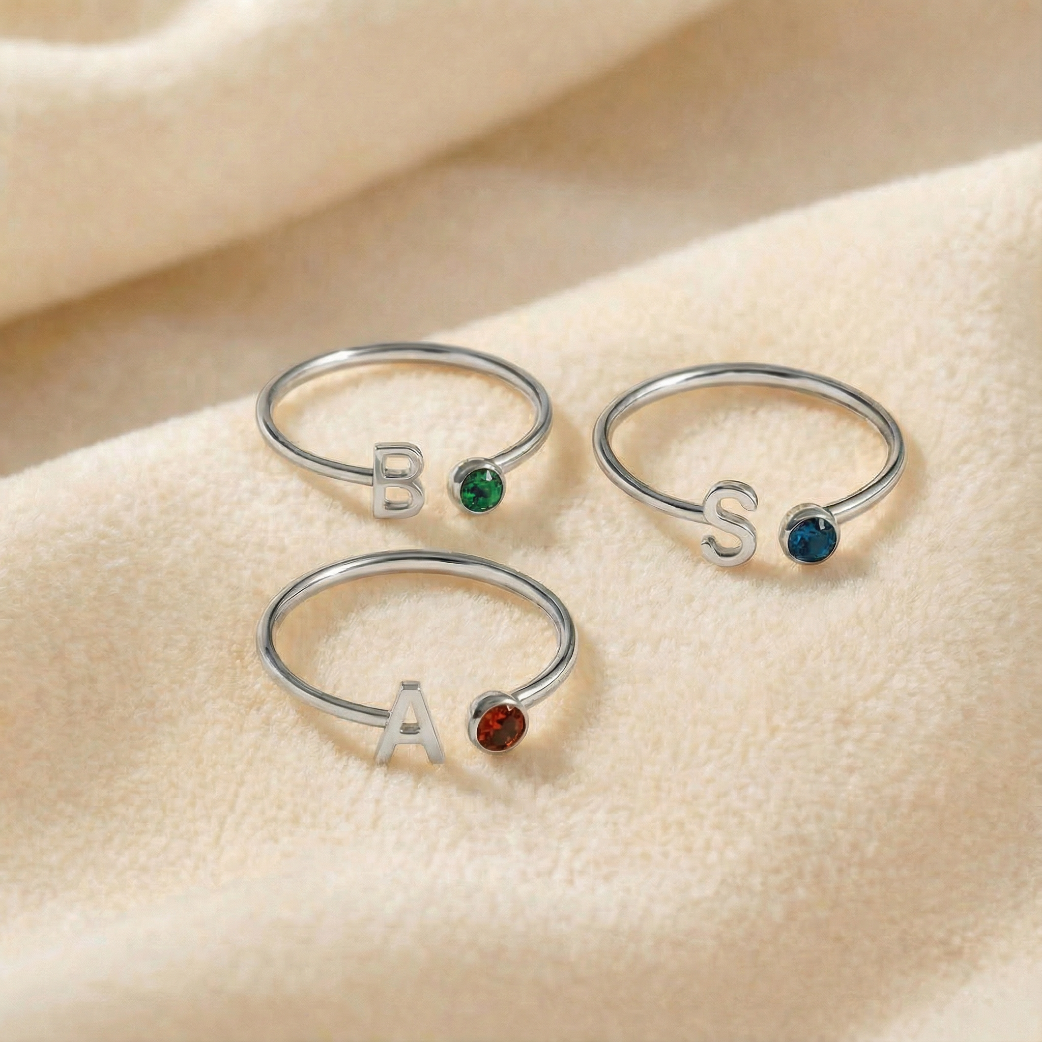 Aluna - Ring mit Initial & Geburtstein 925 Silber